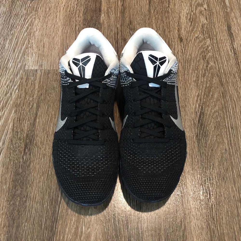 Men’s Kobe basketball shoes